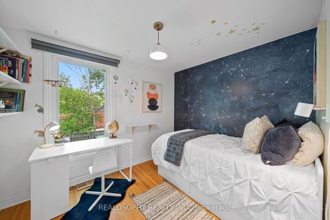Photo 22 at 118 Ivy Avenue, South Riverdale, Toronto