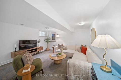 Photo 28 at 118 Ivy Avenue, South Riverdale, Toronto