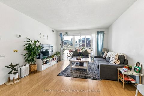 Photo 3 at 1203 - 705 King Street W, Niagara, Toronto