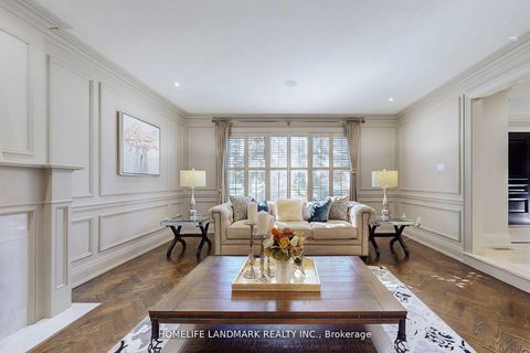 Photo 3 at 30 Bobwhite Crescent, Windfields, Toronto
