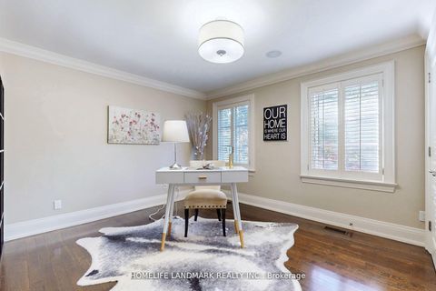 Photo 32 at 30 Bobwhite Crescent, Windfields, Toronto