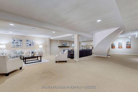 Photo 38 at 30 Bobwhite Crescent, Windfields, Toronto