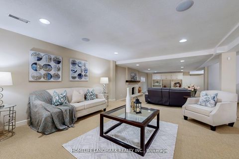 Photo 39 at 30 Bobwhite Crescent, Windfields, Toronto