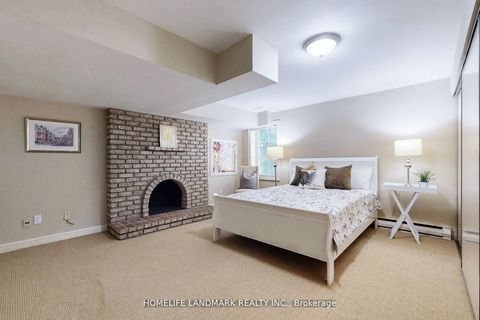 Photo 43 at 30 Bobwhite Crescent, Windfields, Toronto