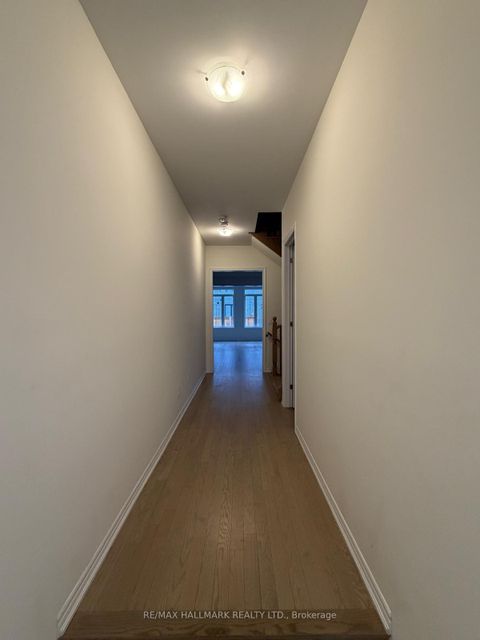 Photo 6 at 112 Weslock Crescent, Bayview Northeast, Aurora