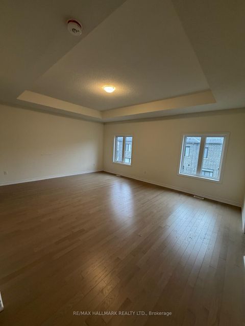 Photo 14 at 112 Weslock Crescent, Bayview Northeast, Aurora