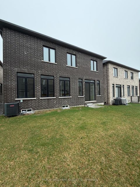 Photo 20 at 112 Weslock Crescent, Bayview Northeast, Aurora