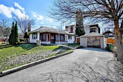 Photo 2 at 58 Harlow Crescent, Beaumonde Heights, Toronto