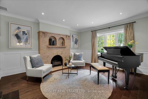 Photo 1 at 3 Shorncliffe Avenue, Casa Loma, Toronto