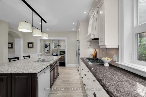 Photo 10 at 3 Shorncliffe Avenue, Casa Loma, Toronto
