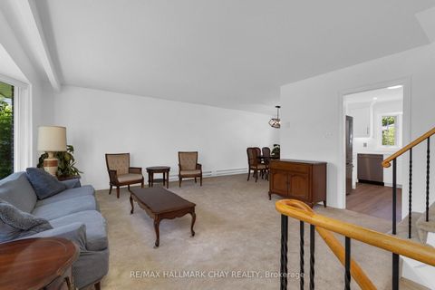 Photo 10 at 15 Crossbow Crescent, Pleasant View, Toronto
