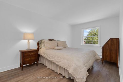 Photo 21 at 15 Crossbow Crescent, Pleasant View, Toronto