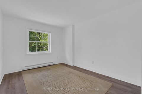 Photo 23 at 15 Crossbow Crescent, Pleasant View, Toronto