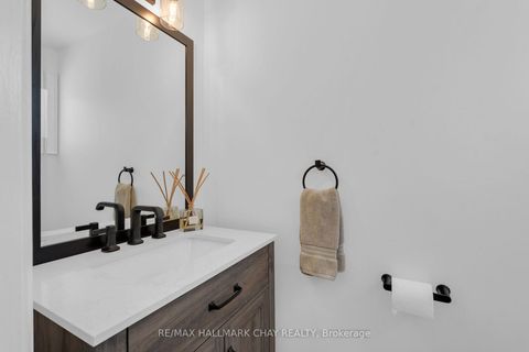 Photo 28 at 15 Crossbow Crescent, Pleasant View, Toronto