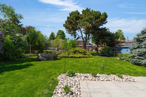 Photo 34 at 15 Crossbow Crescent, Pleasant View, Toronto