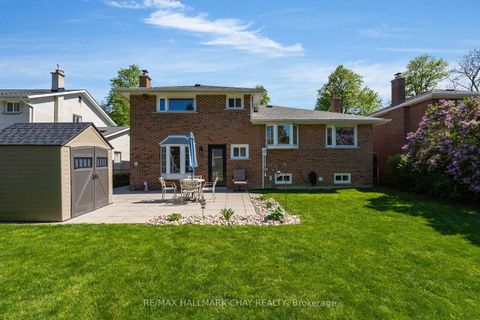 Photo 38 at 15 Crossbow Crescent, Pleasant View, Toronto