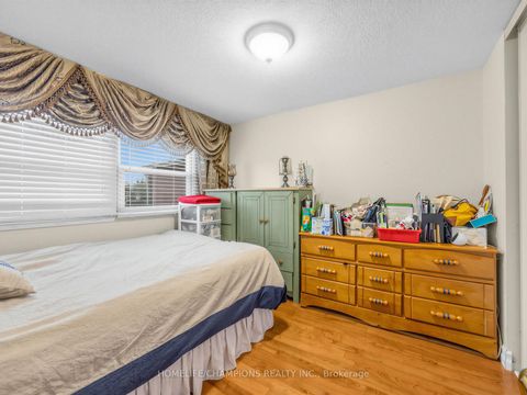 Photo 17 at 12 Glenheather Terrace, Rouge E11, Toronto