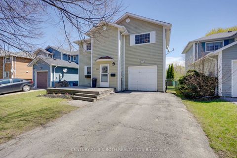 Photo 1 at 109 Elizabeth Street, Ardagh, Barrie