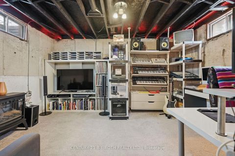 Photo 32 at 109 Elizabeth Street, Ardagh, Barrie