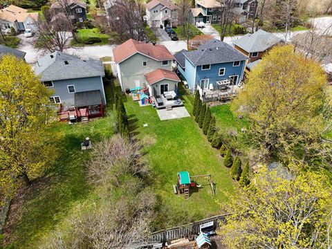 Photo 42 at 109 Elizabeth Street, Ardagh, Barrie