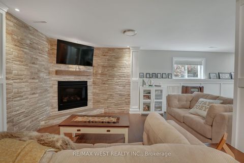 Photo 12 at 37 Kell Place, Bayshore, Barrie