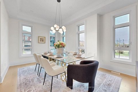 Photo 16 at 107 Winthrop Crescent, Vellore Village, Vaughan