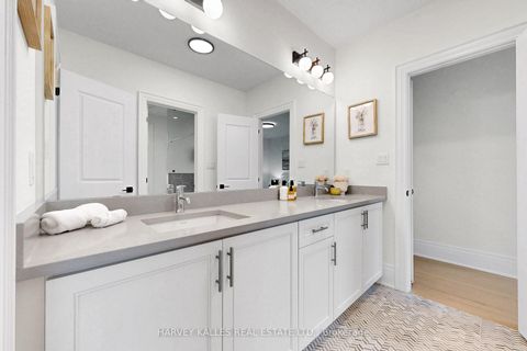 Photo 24 at 107 Winthrop Crescent, Vellore Village, Vaughan