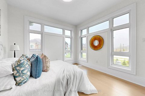 Photo 27 at 107 Winthrop Crescent, Vellore Village, Vaughan