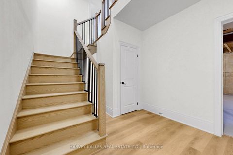 Photo 35 at 107 Winthrop Crescent, Vellore Village, Vaughan