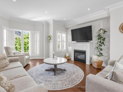 Photo 9 at 57B Westona Street, Humber Heights, Toronto