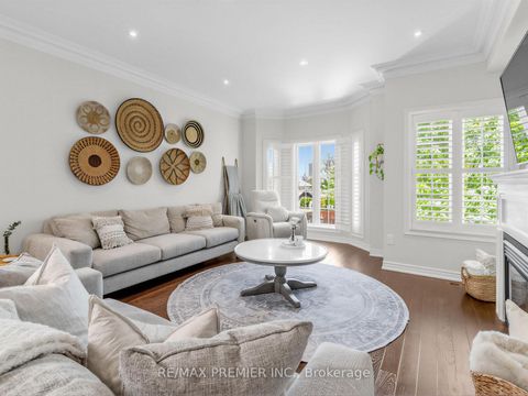 Photo 10 at 57B Westona Street, Humber Heights, Toronto