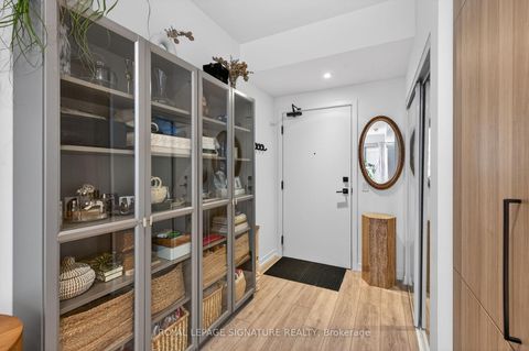 Photo 1 at 3310 - 55 Mercer Street, Waterfront Communities C1, Toronto