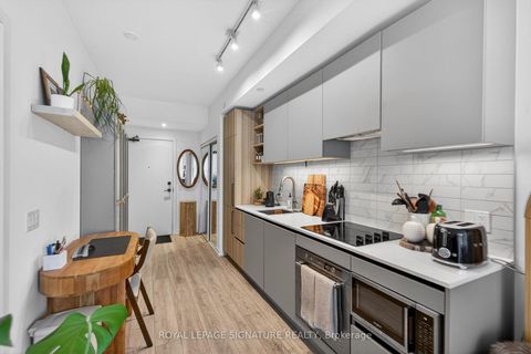 Photo 3 at 3310 - 55 Mercer Street, Waterfront Communities C1, Toronto