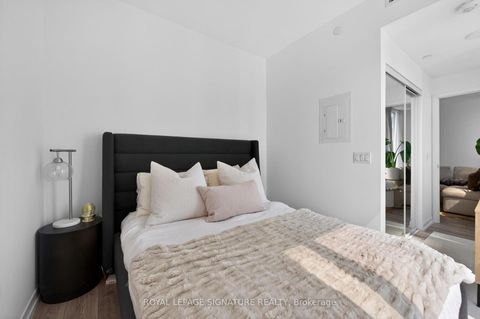 Photo 11 at 3310 - 55 Mercer Street, Waterfront Communities C1, Toronto