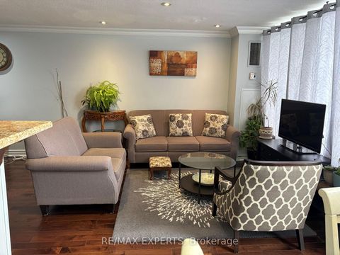 Photo 4 at PH15 - 11 WINCOTT Drive, The Westway, Toronto
