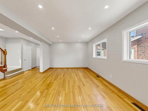 Photo 1 at 810 Stonehaven Avenue, Wyndham, Newmarket