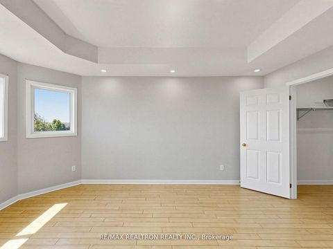 Photo 16 at 810 Stonehaven Avenue, Wyndham, Newmarket