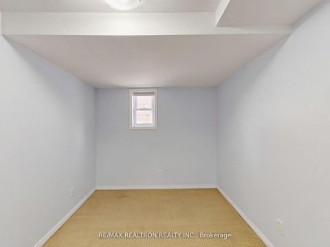 Photo 36 at 810 Stonehaven Avenue, Wyndham, Newmarket