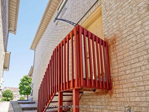 Photo 44 at 810 Stonehaven Avenue, Wyndham, Newmarket