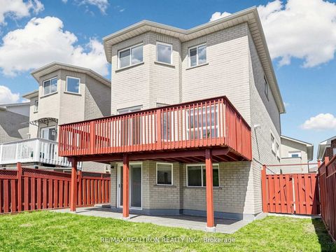 Photo 45 at 810 Stonehaven Avenue, Wyndham, Newmarket