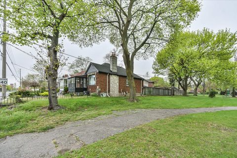 Photo 2 at 388 O'Connor Drive, East York, Toronto