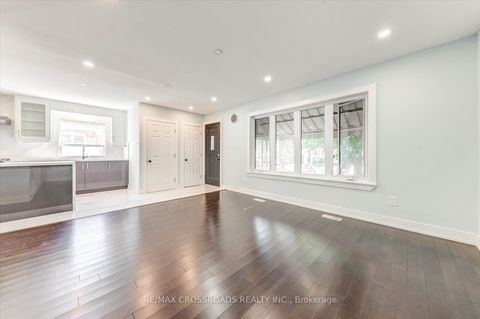 Photo 5 at 147 Lilian Drive, Maryvale, Toronto