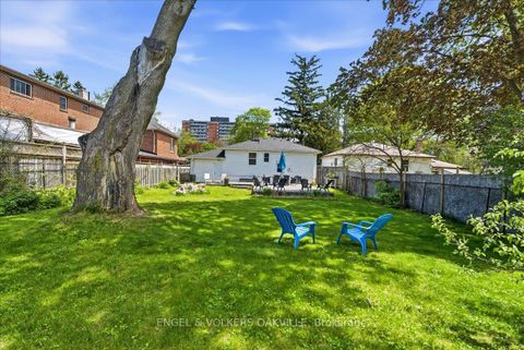 Photo 31 at 22 Falaise Road, West Hill, Toronto