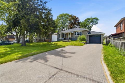 Photo 34 at 22 Falaise Road, West Hill, Toronto