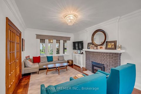 Photo 6 at 75 Rivercrest Road, Lambton Baby Point, Toronto