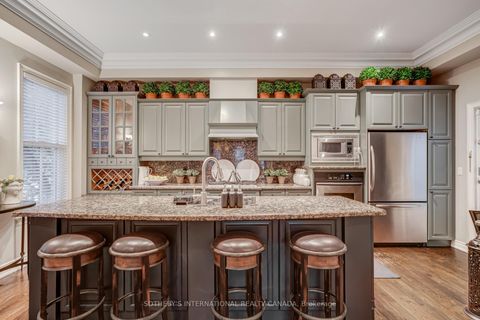 Photo 7 at 74 Aberdeen Avenue, South St. James Town, Toronto