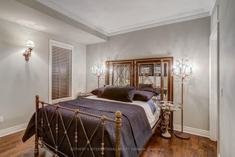 Photo 10 at 74 Aberdeen Avenue, South St. James Town, Toronto