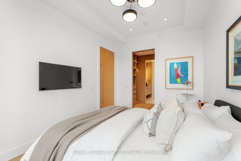 Photo 14 at 710 - 1 Strathgowan Avenue, Lawrence Park South, Toronto