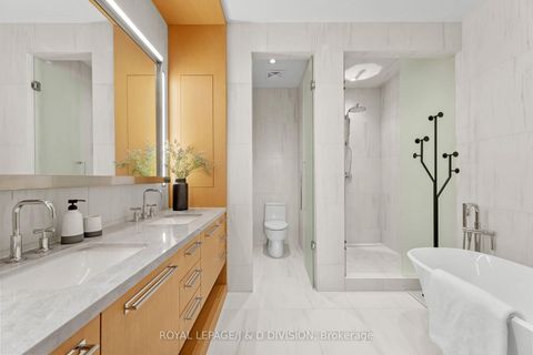 Photo 16 at 710 - 1 Strathgowan Avenue, Lawrence Park South, Toronto
