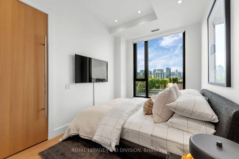 Photo 21 at 710 - 1 Strathgowan Avenue, Lawrence Park South, Toronto